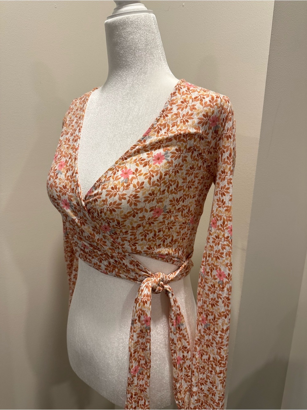 Antistar Floral Ribbed Wrap Crop Top Long Sleeve Tie Waist Small - Picture 7 of 10